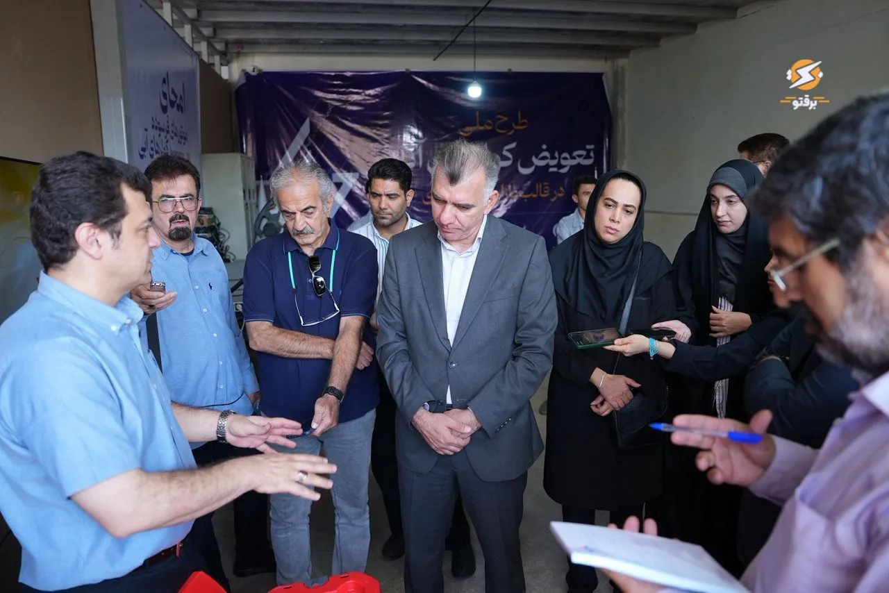 رسانهها در مراسم امحای موتورهای قدیمی کولر آبی